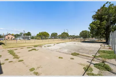 1200 E Maddox Avenue, Fort Worth, TX 76104 - Photo 40