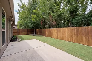 10104 Long Branch Dr, McKinney, TX 75071 - Photo 2