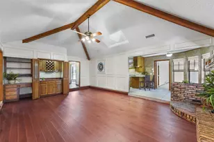 2323 Brookside Dr, Arlington, TX 76012 - Photo 6