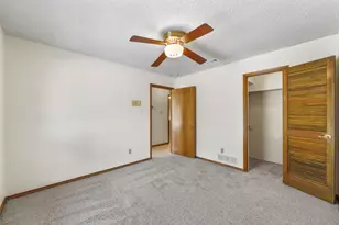 2323 Brookside Dr, Arlington, TX 76012 - Photo 26