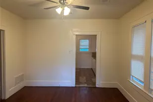 1138 Pioneer Dr, Dallas, TX 75224 - Photo 2