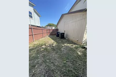 529 E Norwood Circle, Arlington, TX 76013 - Photo 14