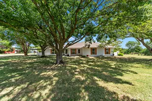 16612 Scenic Cir, Forney, TX 75126 - Photo 2
