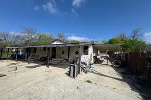 5826 Waddell St, Sansom Park, TX 76114 - Photo 2