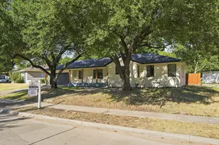 802 Ranier Cir, Garland, TX 75041 - Photo 2