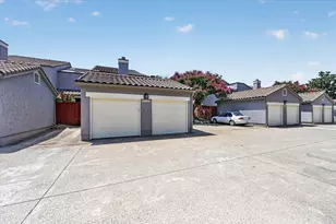 4242 N Capistrano Dr, Dallas, TX 75287 - Photo 30