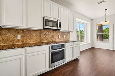 9721 McFarring Drive, Fort Worth, TX 76244 - Photo 8