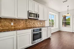 9721 Mcfarring Dr, Fort Worth, TX 76244 - Photo 8