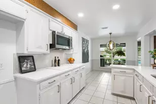 1600 Forest Glen Ct, Pantego, TX 76013 - Photo 16