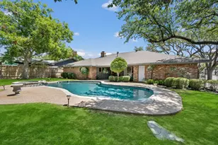 1600 Forest Glen Ct, Pantego, TX 76013 - Photo 2