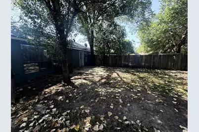 763 Little Creek Drive, Euless, TX 76039 - Photo 16