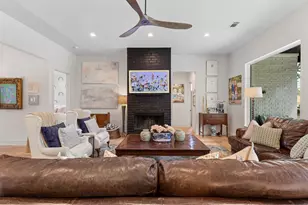509 Durbin Ct, Runaway Bay, TX 76426 - Photo 8