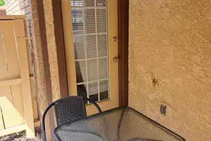 1702 Crestpoint Dr, Arlington, TX 76012 - Photo 10