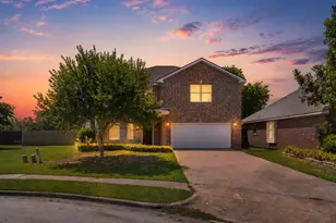 141 Tomahawk Dr, Greenville, TX 75402 - Photo 1