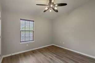 8015 Ederville Cir, Fort Worth, TX 76120 - Photo 18