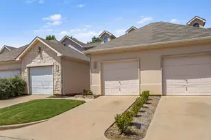 8015 Ederville Cir, Fort Worth, TX 76120 - Photo 2