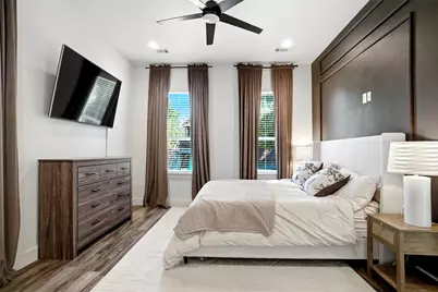1300 Worthington Street, Grapevine, TX 76051 - Photo 12