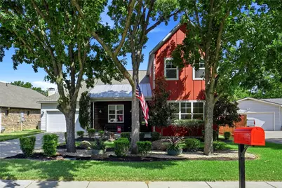 1300 Worthington Street, Grapevine, TX 76051 - Photo 1