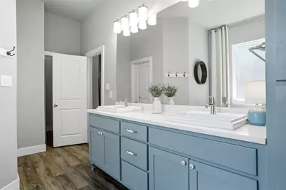 1300 Worthington Street, Grapevine, TX 76051 - Photo 16