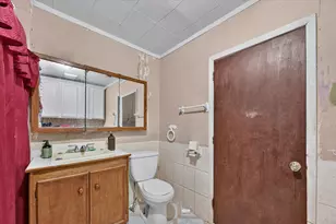 1407 N Main St, Carrollton, TX 75006 - Photo 10