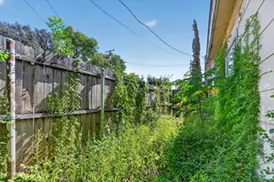 1407 N Main St, Carrollton, TX 75006 - Photo 28