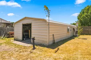 601 Sapphire Blvd, Hewitt, TX 76643 - Photo 10