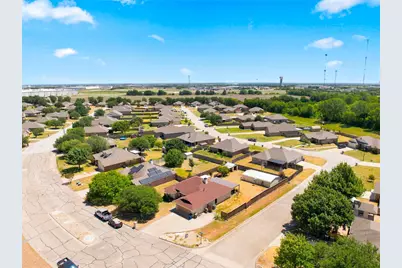 601 Sapphire Boulevard, Hewitt, TX 76643 - Photo 14