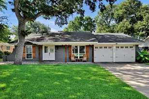 2012 Chattanooga Dr, Bedford, TX 76022 - Photo 2