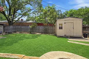 2021 Meadowcreek Dr, Plano, TX 75074 - Photo 22