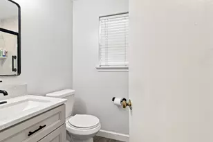 2021 Meadowcreek Dr, Plano, TX 75074 - Photo 16