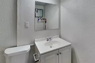 517 Isbell Rd, Fort Worth, TX 76114 - Photo 6