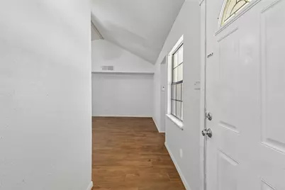 6051 Dooley Drive, The Colony, TX 75056 - Photo 4
