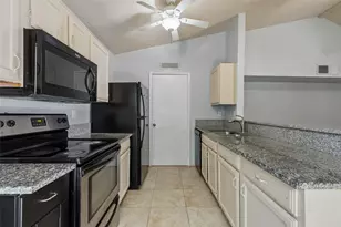 6051 Dooley Dr, The Colony, TX 75056 - Photo 14