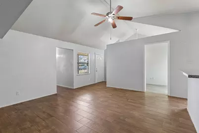 6051 Dooley Drive, The Colony, TX 75056 - Photo 10