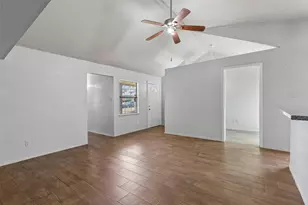 6051 Dooley Dr, The Colony, TX 75056 - Photo 10