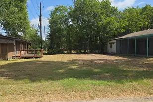 210 Kelly Ln, Seven Points, TX 75143 - Photo 6
