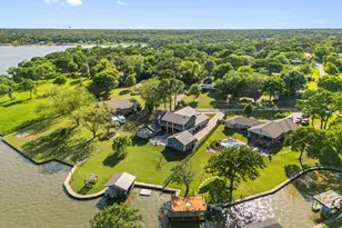 1035 Holiday Circle, Seven Points, TX 75143 - Photo 4