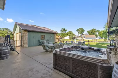 1035 Holiday Circle, Seven Points, TX 75143 - Photo 14