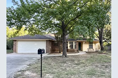 713 Owens Drive, Crowley, TX 76036 - Photo 2