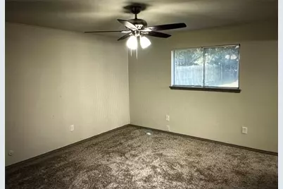 1306 Berry Drive, Cleburne, TX 76033 - Photo 16