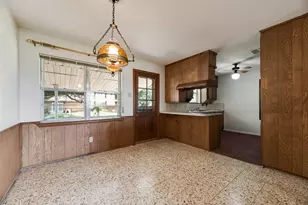 520 Pecan St, Crowley, TX 76036 - Photo 18