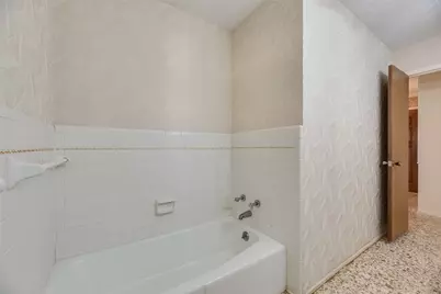 520 Pecan Street, Crowley, TX 76036 - Photo 22