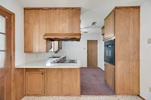 520 Pecan St, Crowley, TX 76036 - Photo 26