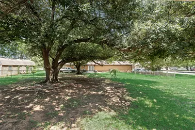 520 Pecan Street, Crowley, TX 76036 - Photo 36