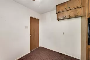 520 Pecan St, Crowley, TX 76036 - Photo 32