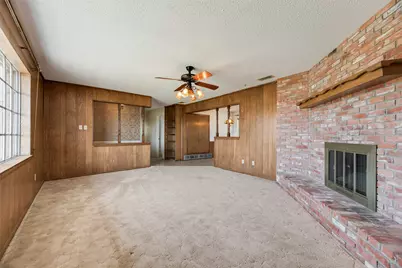 520 Pecan Street, Crowley, TX 76036 - Photo 14