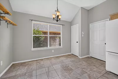 1424 Mayflower Lane, Lewisville, TX 75077 - Photo 6