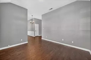 2060 Kenny Ct, Lewisville, TX 75067 - Photo 6