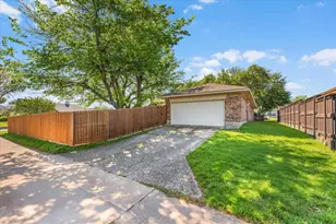 2301 Claridge Cir, Plano, TX 75075 - Photo 26