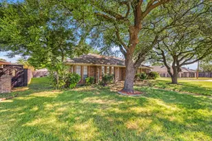 2301 Claridge Cir, Plano, TX 75075 - Photo 4